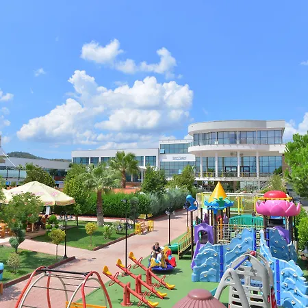Te Stela & Resort 4*