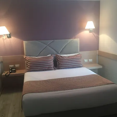 Te Stela & 4* Yrshek