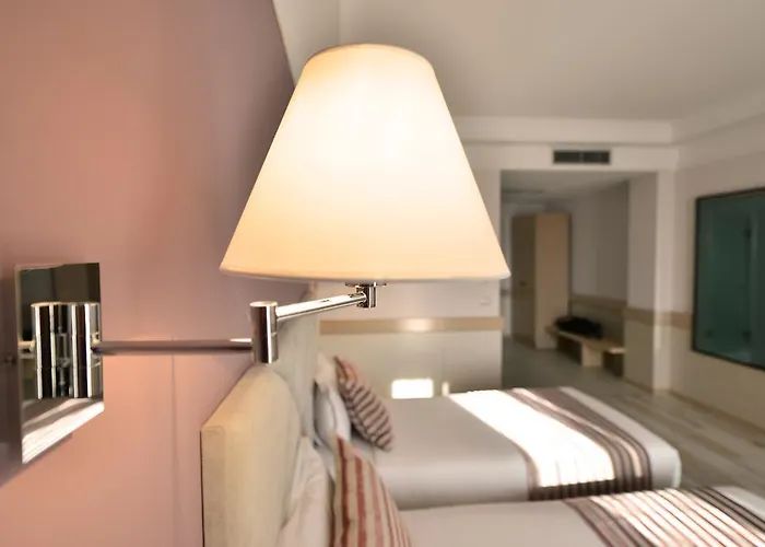 Üdülőközpont Te Stela & Yrsheku