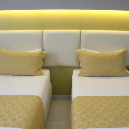 Te Stela & 4*