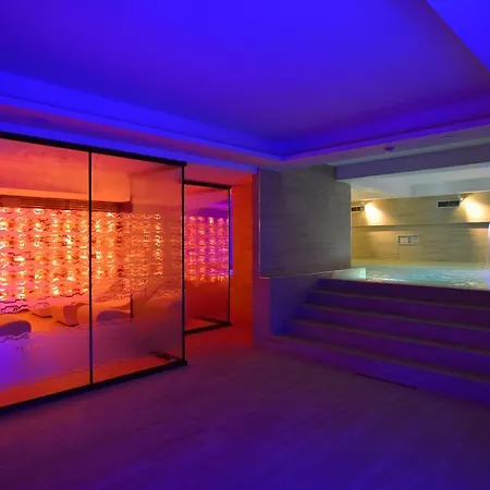 Te Stela & 리조트 4*