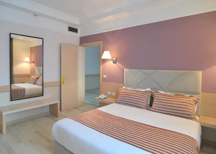 Te Stela & Resort Yrshek